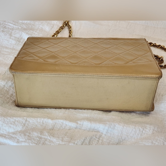 Chanel Lambskin Flap Bag Beige Chain Strap Classic Leather Purse 24K Gold Double - Picture 5 of 12
